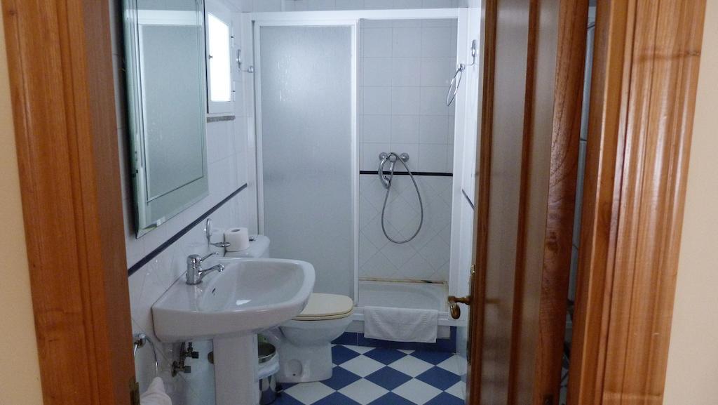 Pension Albergue A Pedra ساريا الغرفة الصورة